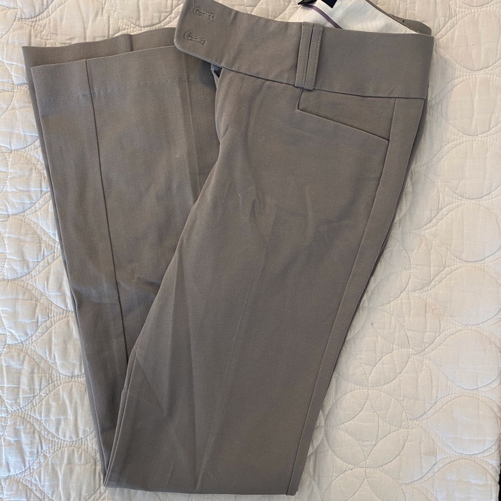 Banana Republic Martin fit Pants. 0R. Gray